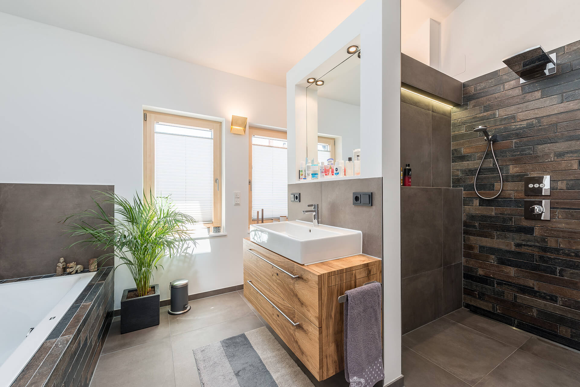 Einfamilienhauses und Doppelhaus, Kybergstr., Oberhaching