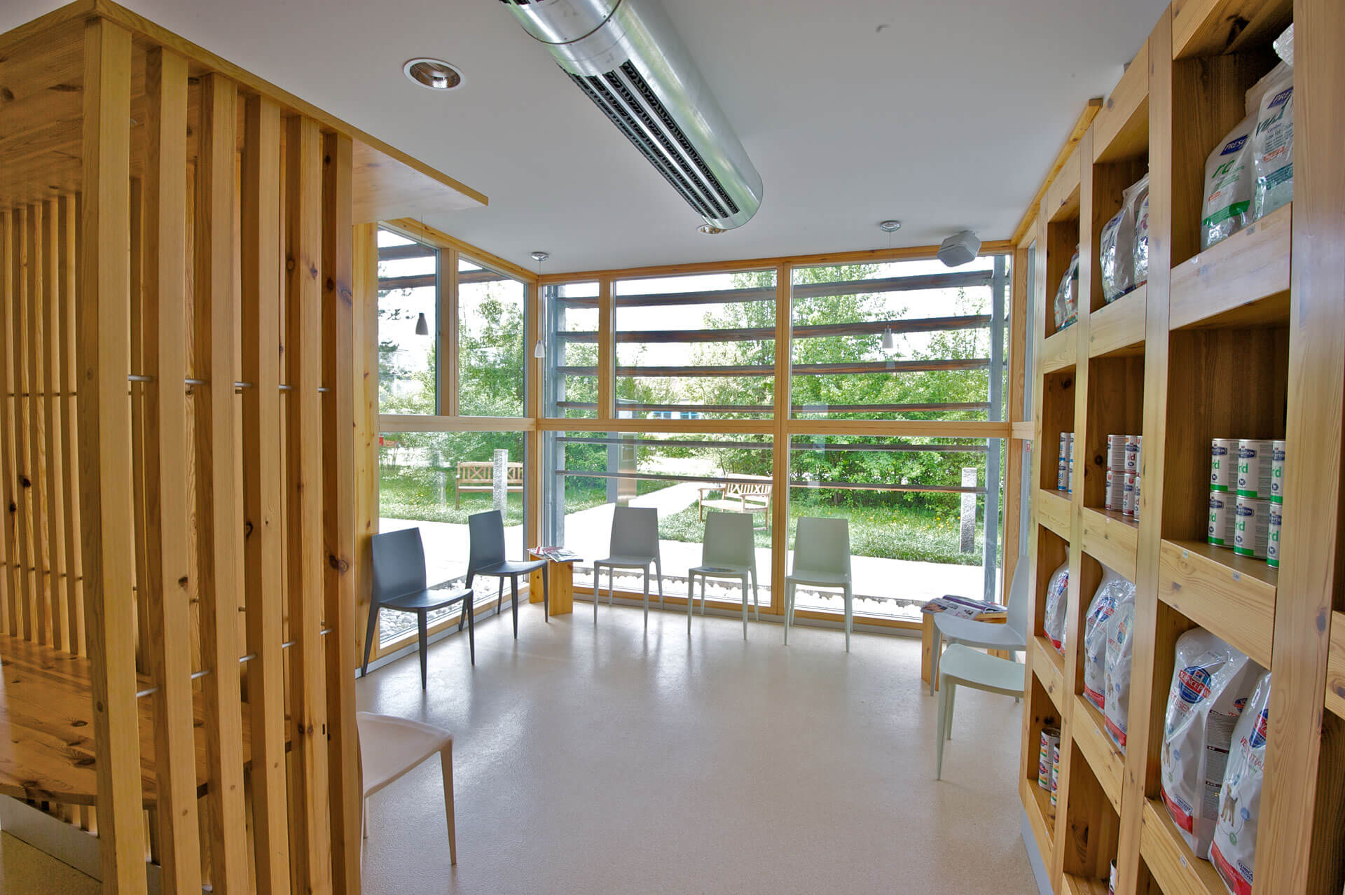 Tierklinik Oberhaching by Despang Schl�pmann Architekten